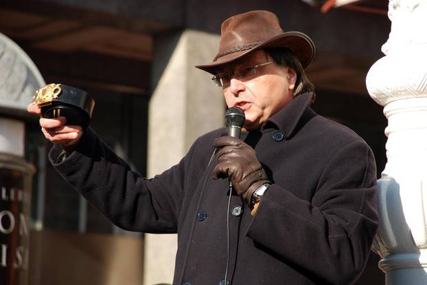 ARHIVA: Zagreb: Prosvjed protiv ulaska Hrvatske u EU na Trgu bana Jela?i?a