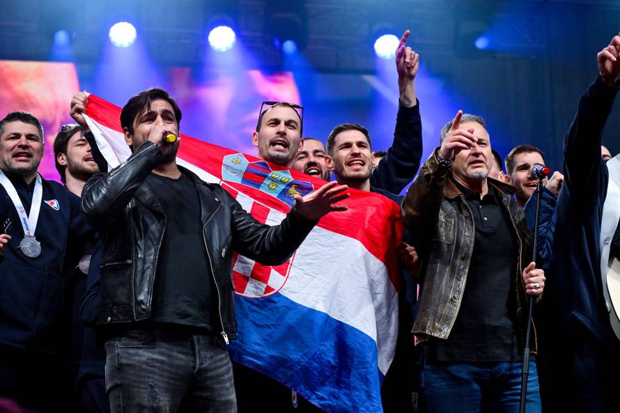 Zagreb: Marko Perković Thompson nastupio na svečanom dočeku hrvatske rukometne reprezentacije