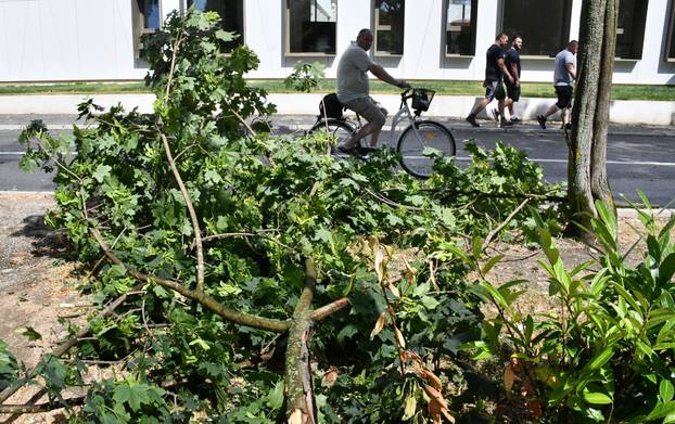 Jučer oluja, pijavice, uništeni auti: Ide nova ciklona iz Italije! Upalili žuti alarm za nevrijeme