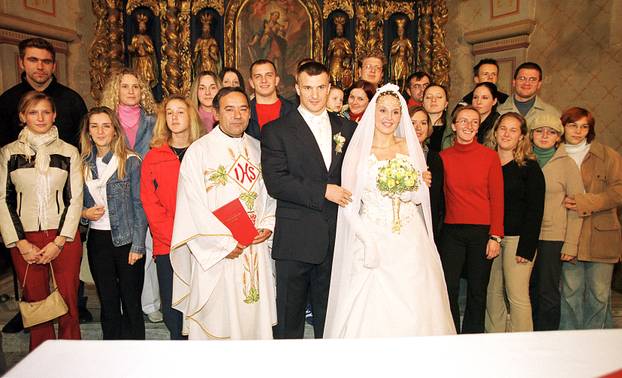 Zagreb: 12.10.2002., vjen?anje Mirka Filipovi?a i Klaudije Šuker