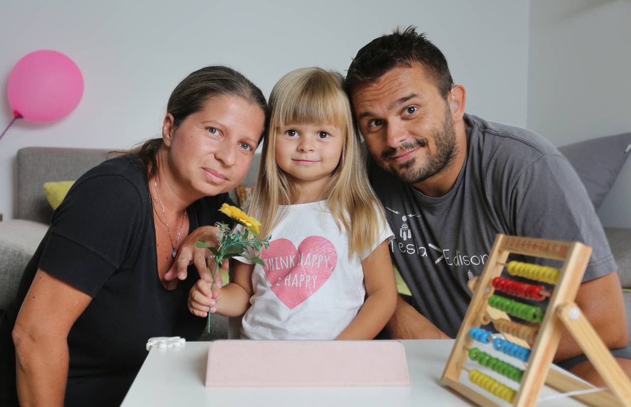 Djeca žele u školu: 'Dajte nam prevoditelje za znakovni jezik!'