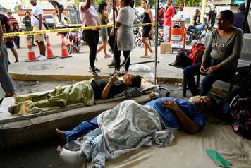 Aftermath of earthquakes in La Guaira