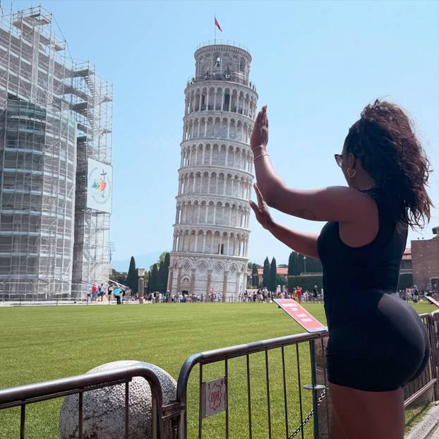 FOTO Protivnica Donne Vekić se nakon ozljede posvetila drugom poslu. Snima sadržaj za odrasle