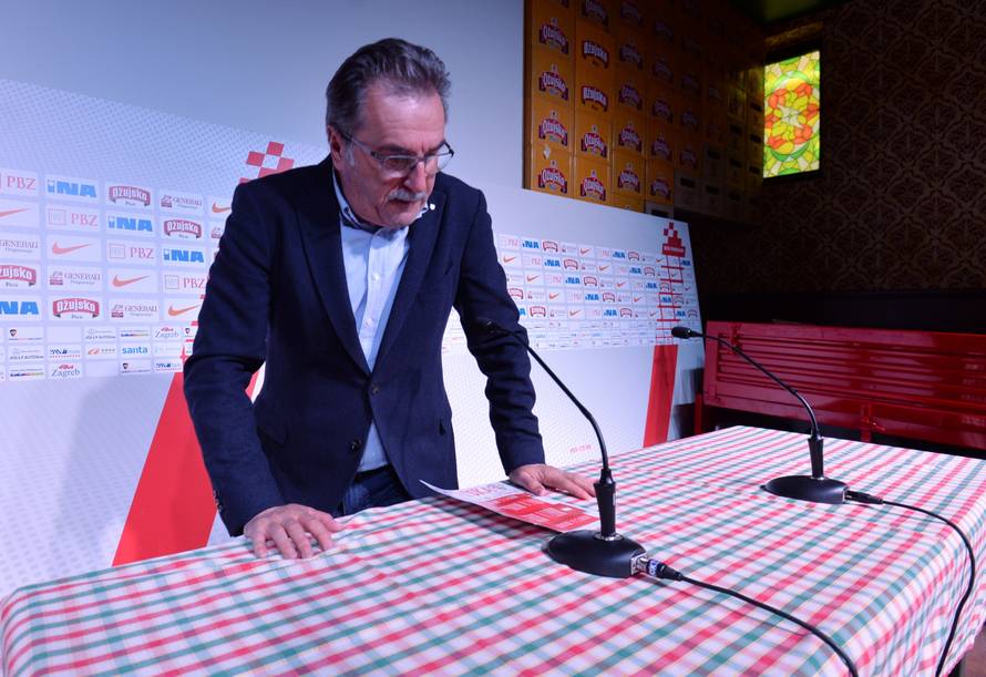 Čačić: Olić će igrati u Osijeku, on je zaslužio pravi oproštaj