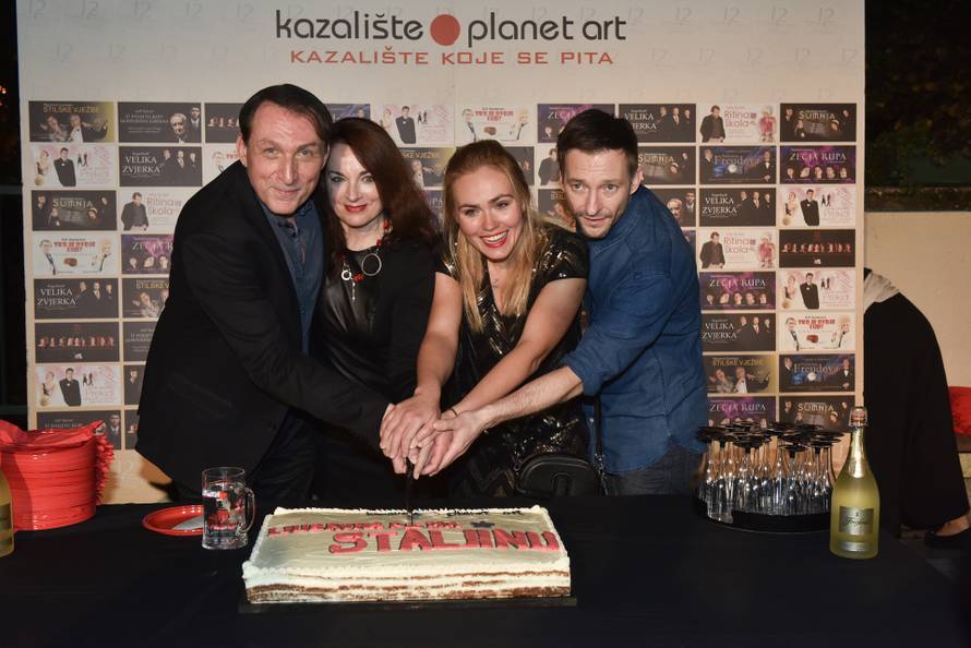 Zagreb: Domjenak nakon premijere predstave "Ljubavna pisma Staljinu"