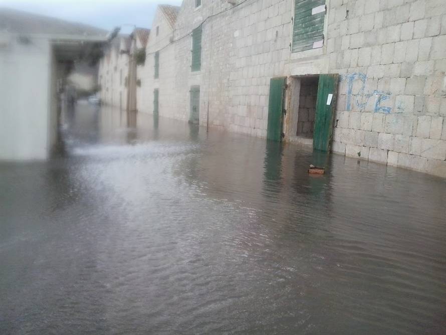 Stiglo je pogoršanje: Izdano je upozorenje za opasno vrijeme