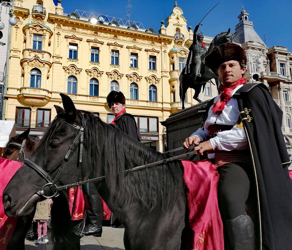 Dušan Bućan u pukovniji: Baš je gušt jahati po centru Zagreba