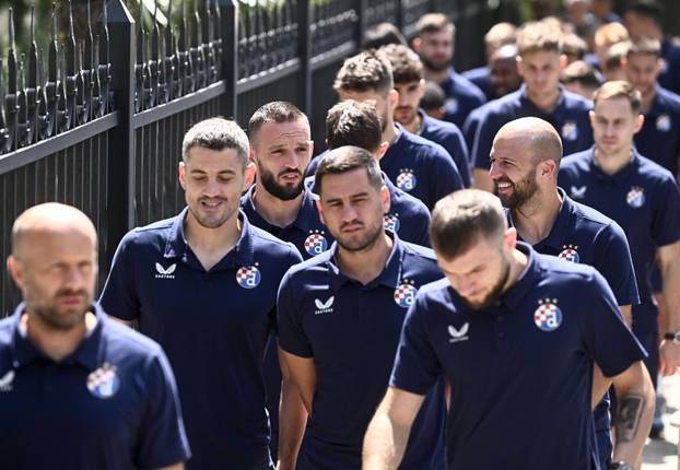 Baku: Igrači Dinama uoči sutrašnjeg susreta s Qarabagom prošetali gradom