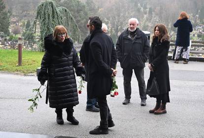 FOTO Obitelj, prijatelji i kolege oprostili se od Žarka Savića