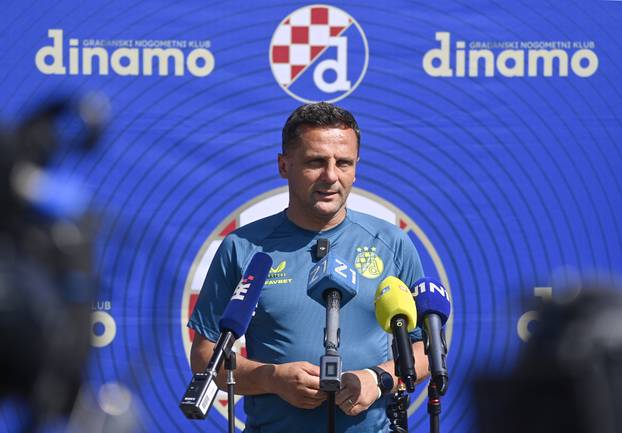 Zagreb: Media day i trening Dinama s novim trenerom 