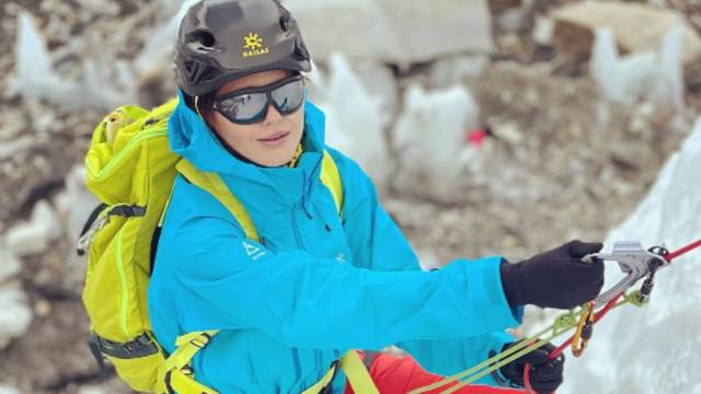 Ukrajinka se popela na Mount Everest kako bi pokazala nepobjedivost svoje zemlje