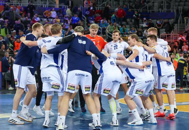 IHF Svjetsko rukometno prvenstvo 2025., Slovenija - Island