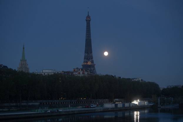 Pink Supermoon Set - Paris