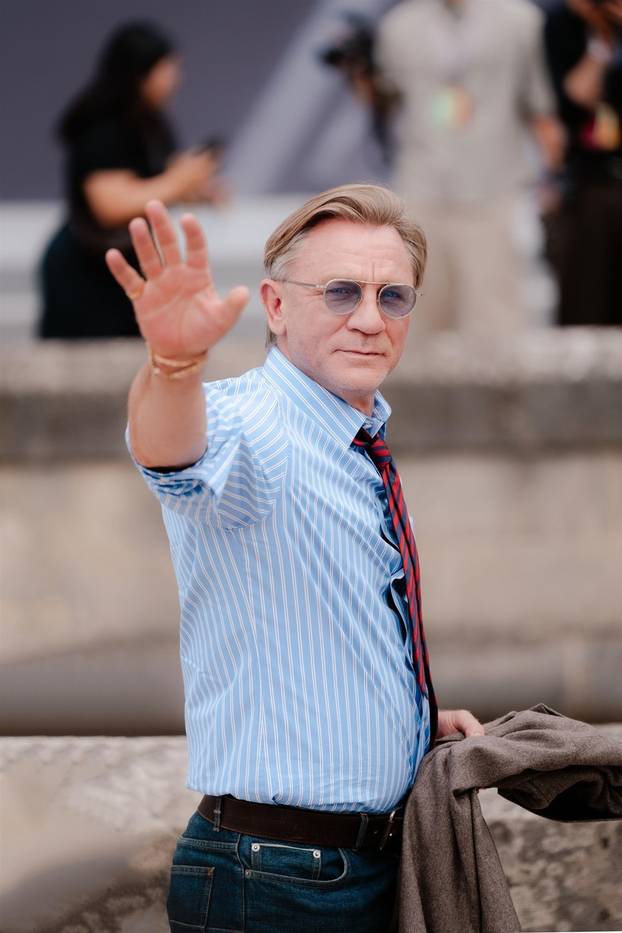Celebrities arrive in style at Dior show during Paris Fashion Week