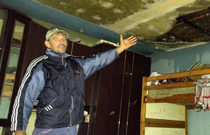 Oluja uništila kuću kod Požege: 'Vjetar me odbacio par metara'
