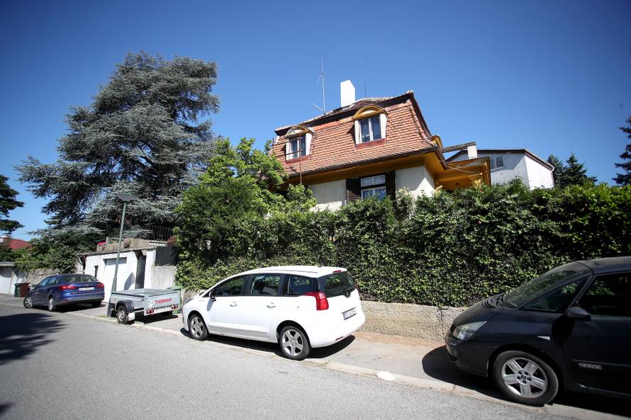 VIDEO Pogledajte kako policija privodi ravnatelja HRT-a Bačića