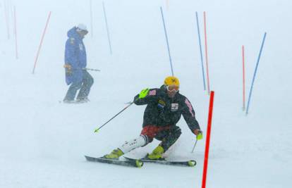Otkazan i muški veleslalom, ali skijašice će ipak voziti slalom 