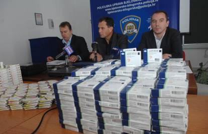 Ostali bez tabletica: Policija zaplijenila 5605 lažnih Viagra