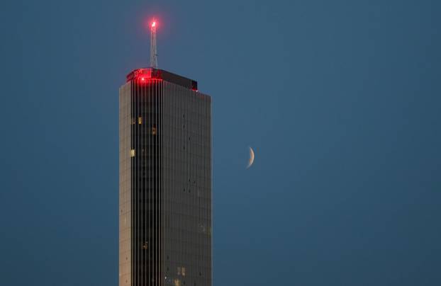 Djelomična pomrčina Mjeseca u Splitu