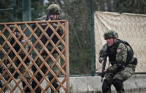 Zagreb: Dan otvorenih vrata Počasno-zaštitne bojne
