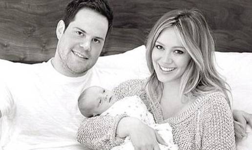 Hilary Duff na Twitter profilu objavila obiteljsku fotografiju