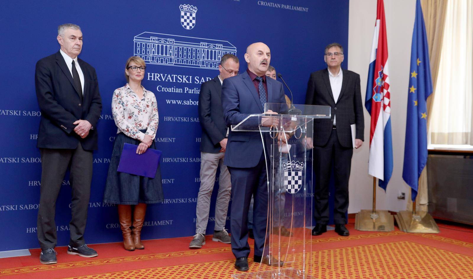 Zagreb: Klub zastupnika Neovisni za Hrvatsku odrÅ¾ali konferenciju za medije