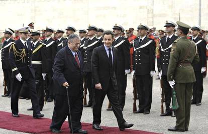 Sarkozy posjetio Bagdad, a obići će i okolne zemlje 