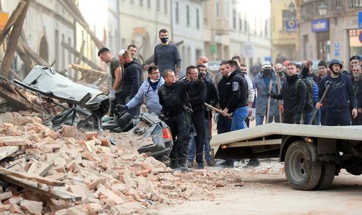 FOTO: Tužna obljetnica: Potres na Baniji odnio je osam života