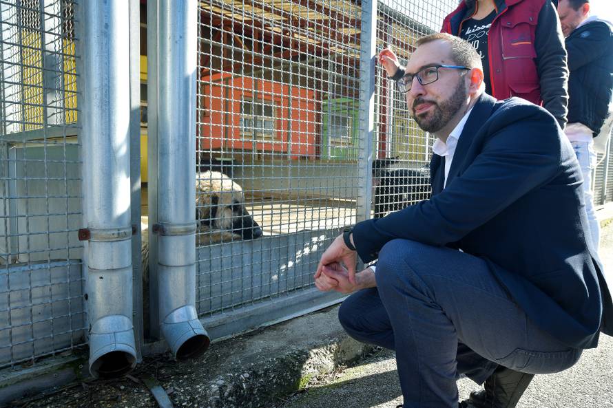 Tomašević obišao radove na izgradnji objekta u sklopu projekta "Oporavilište za divlje životinje - Modernizacija ZOO grada Zagreba"