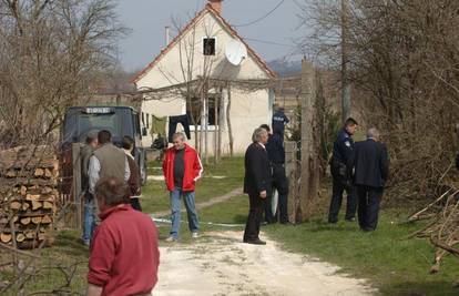 Čekao da ostane sam kod kuće pa se zapalio plinom?