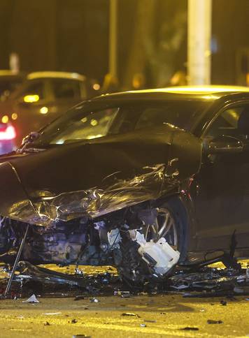 Na kri&zcaron;anju Vukovarske i Savske ulice u Zagrebu, sudarila su se dva automobila, jedan zavr&scaron;io u restoranu