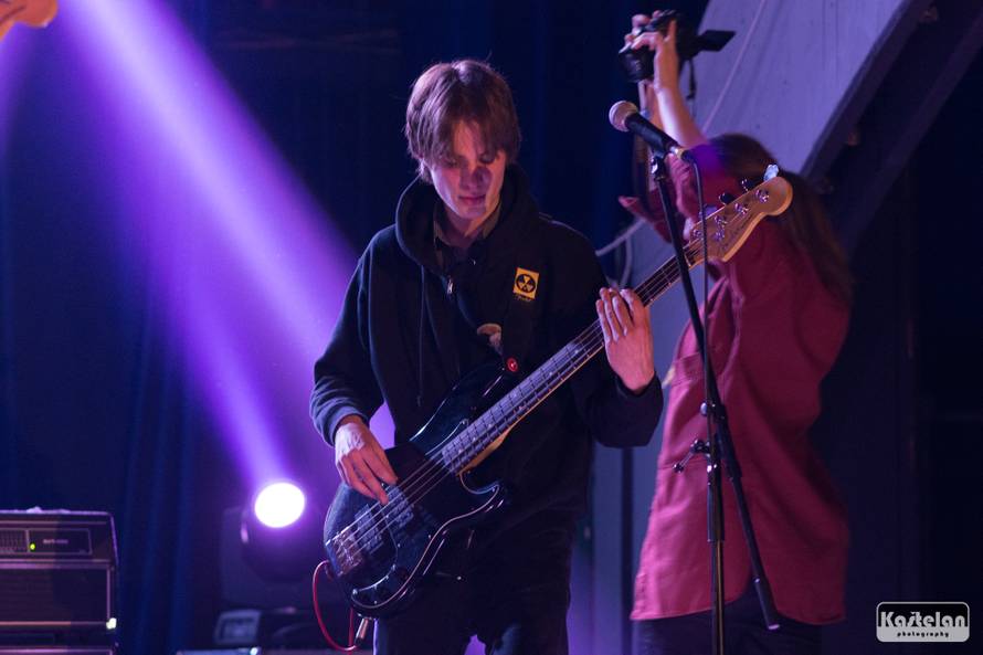 Vitasović je studenticu pozvao na stage pa su skupa zapjevali