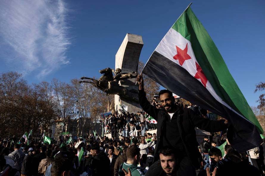 Syrians celebrate in Istanbul