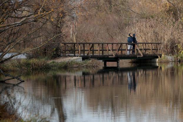 Sunčan dan na jezeru Savica