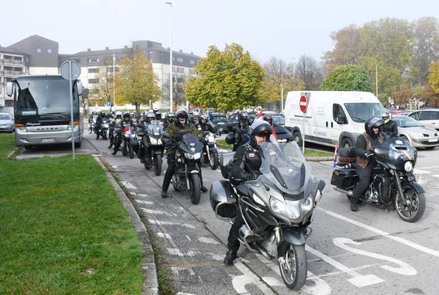 Sisak: Motoristi odali počast poginulim braniteljima