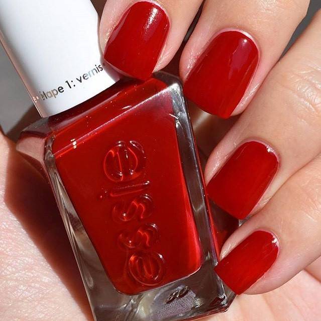 Savršeni nokti u kućnim uvjetima: Essie Gel Couture