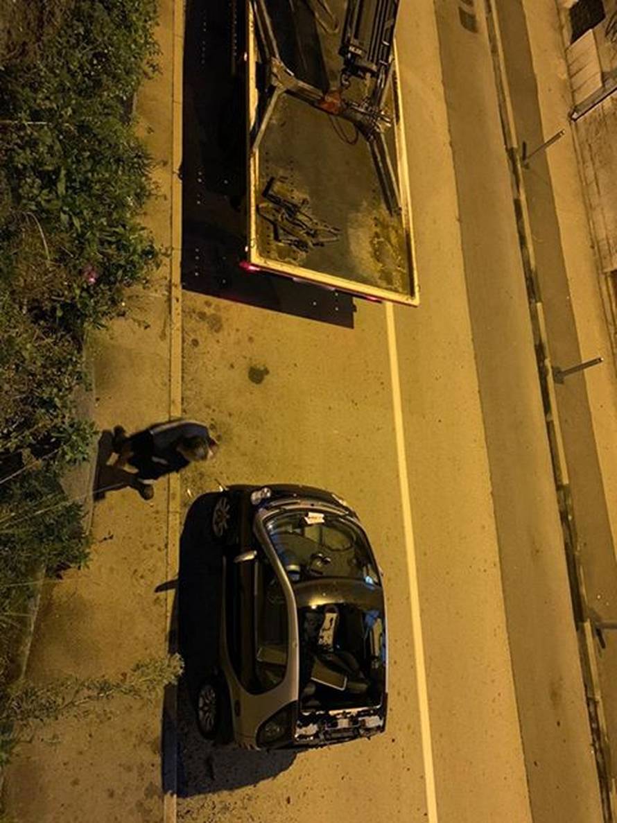 Rusu skršili auto: 'Katastrofa, slomili mi krov, razbili staklo...'