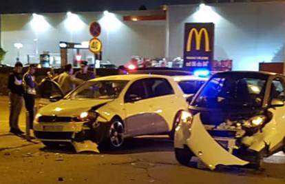 Krš i lom u Dubravi: Sudar dva auta, vozača odveli na traumu