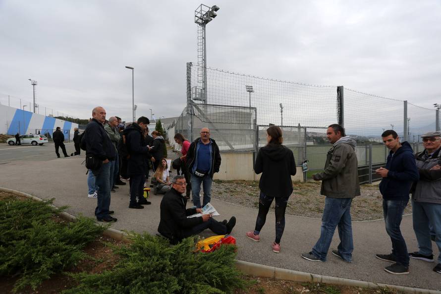 Redovi na Rujevici od 5 ujutro: Zapad rasprodan u pet minuta!