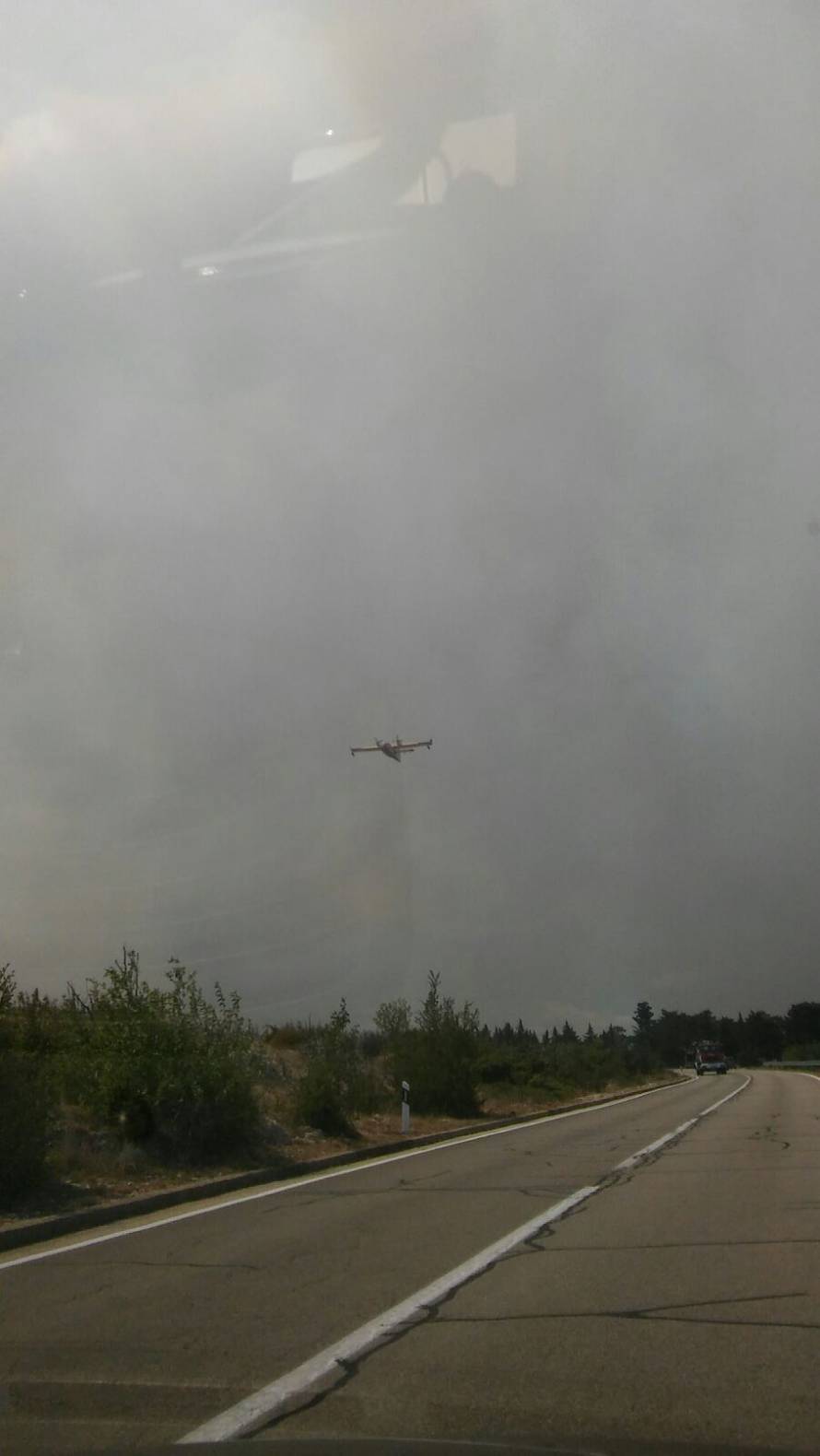 'Obranili smo kuće. Situacija je puno bolja, vjetar je oslabio...'