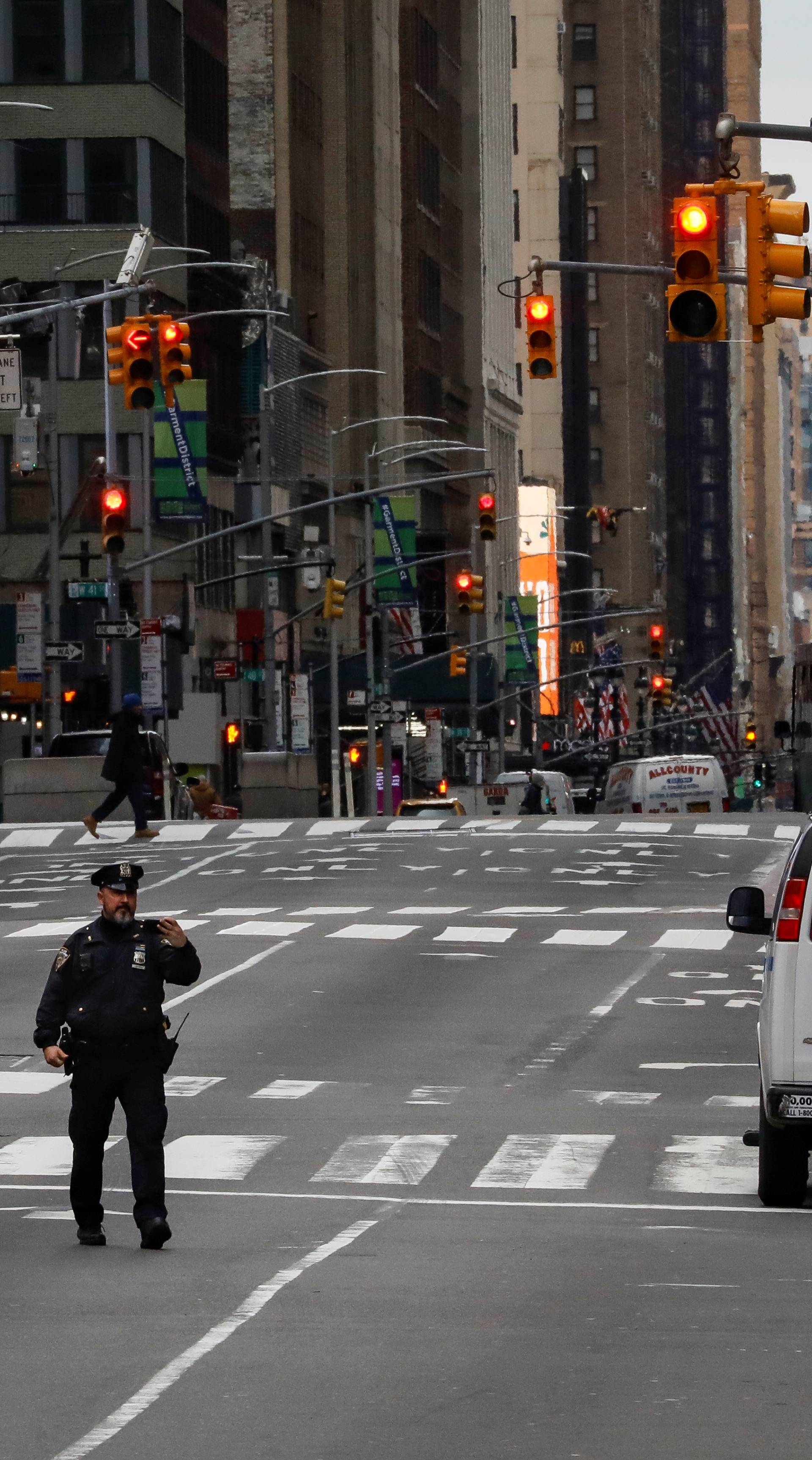 SAD: New York popušta mjere