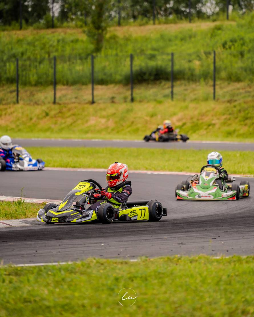 Hrvatski karting dobiva novu zvijezdu: Ivan Janičijević (11) oduševljava rezultatima...