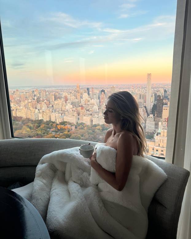 FOTO Diletta otkrila trbuščić! 'Najljepši poklon za ovaj Božić'