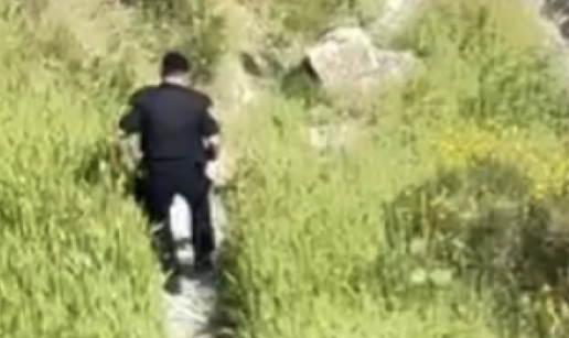 Policajac koji je trčao u Splitu za zavezanim huliganom završio u bolnici, evo što mu se dogodilo