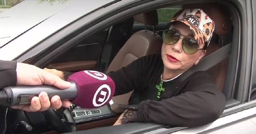 Alka Vuica zapela je na granici sa Srbijom: Živjela sam u divnoj zemlji, zvala se Jugoslavija