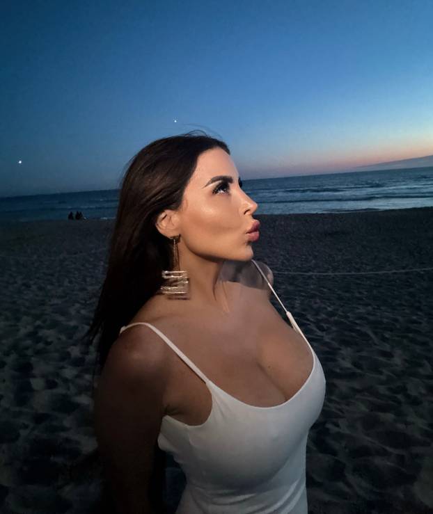 FOTO Zavela i Tottija i Mbappea. Sad mami poglede na terenima