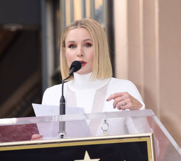 Kristen Bell and Idina Menzel receive Hollywood Star on Walk of Fame