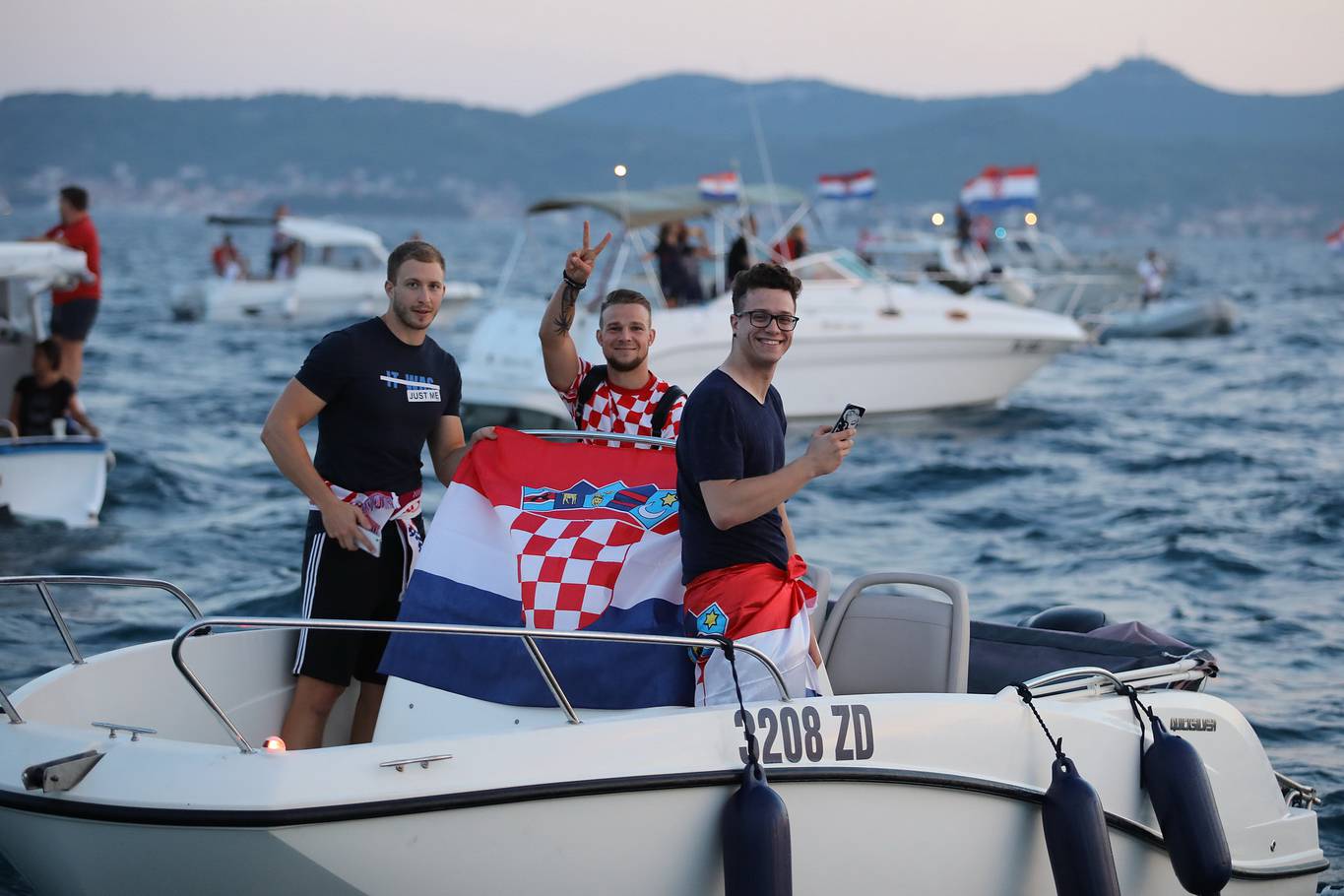 Čudesne fotke! Najbolji trenuci spektakularnog dočeka u Zadru