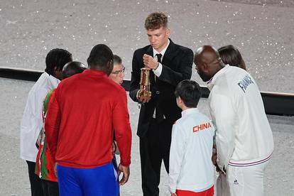 FOTO Gotove su Olimpijske igre: Evo kako je izgledalo svečano zatvaranje, Tom Cruise oduševio