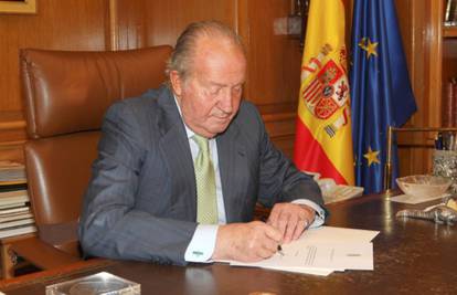 Španjolski kabinet raspravljat će o abdikaciji Juana Carlosa